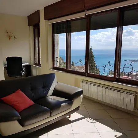 Demiurga Apartmán *