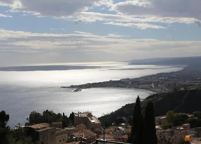 Demiurga Apartment *