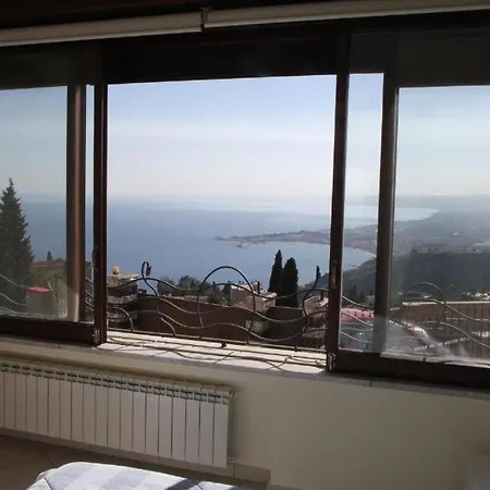 Demiurga Lägenhet Taormina